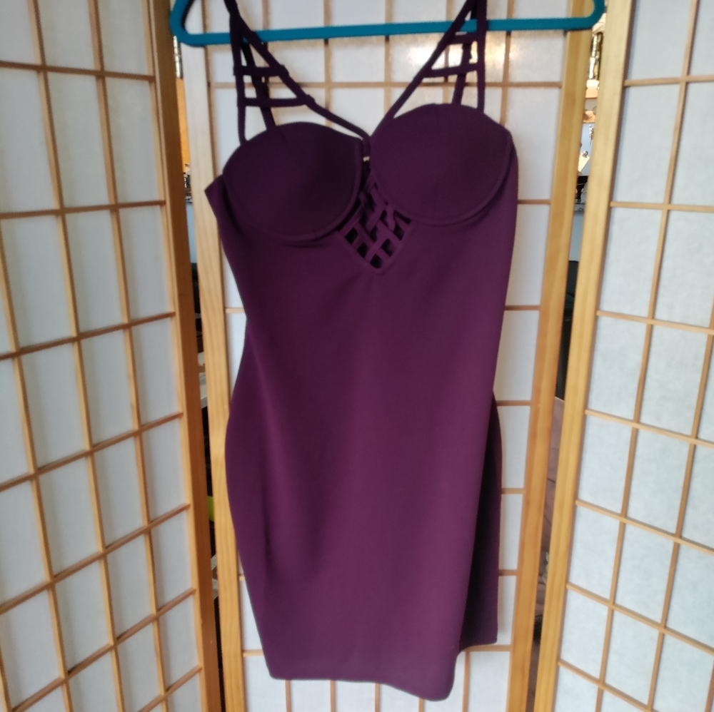 Fashion Nova Burgendy Strappy Mini-Dress Large